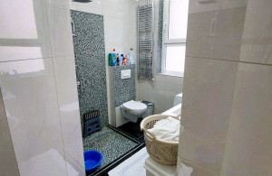 thumb_3637597_9.jpg