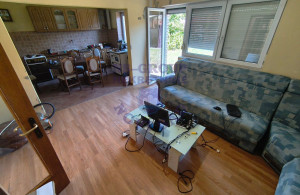 thumb_3638444_1.jpg