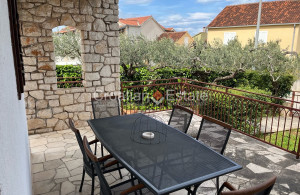 thumb_3638537_croatia-brac-stone-house-garden-parking-sale-105-.jpg