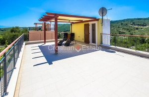thumb_3647787_croatia-brac-villa-sea-view-pool-roof-terrace-sale-126-.jpg