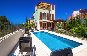 thumb_3649691_roatia-brac-villa-sea-view-pool-roof-terrace-sale-2-104-.jpg