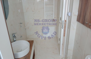 thumb_3649711_9.jpg
