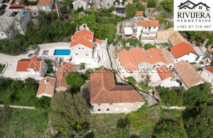thumb_3653034_kuca_radovici_tivat_rivijera-4-850x570.jpg