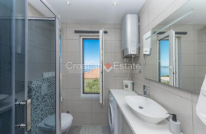 thumb_3654387_croatia-makarska-villa-two-flats-pool-sea-view-sale-134-.jpg