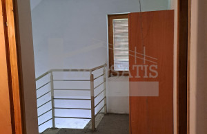 thumb_3658288_interijer2_watermarked.jpg