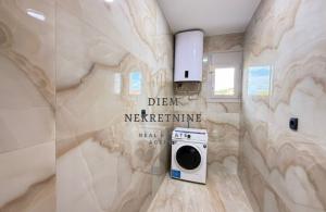 thumb_3662377_untitled-design--4-.jpg