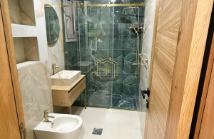 thumb_3665701_7.jpg
