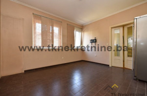 thumb_3671788_11_-_.kuhinja-i-trpezarija.jpg