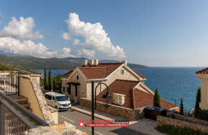 thumb_3674912_lustica-bay-apartment-real-estate-lustica-bay-sea-view.jpg