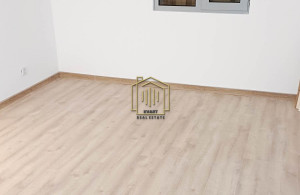 thumb_3681994_5.jpg