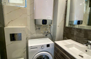 thumb_3682859_10.jpg