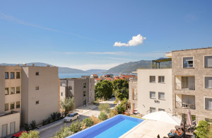 thumb_3685364_3-bedroom-apartment-for-sale-in-tivat-21.jpg